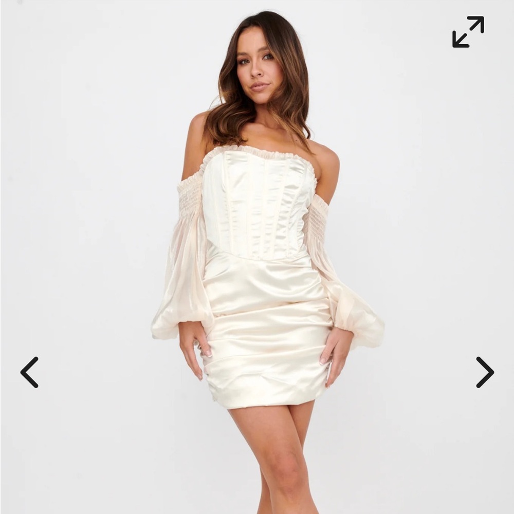 Selfie Leslie Off-Shoulder Cream Dress